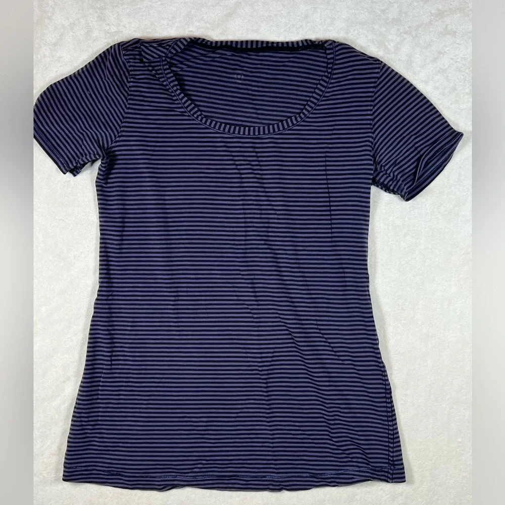 Lululemon Size 8 Classic Scoop Hoop Neck Purple Black Stripe Shirt EUC ALO Lulu